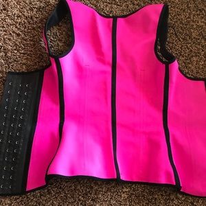 Ann chery vest